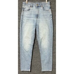American Eagle Womens 6 Regular Mom Jean Light Blue High Rise Tapered Leg